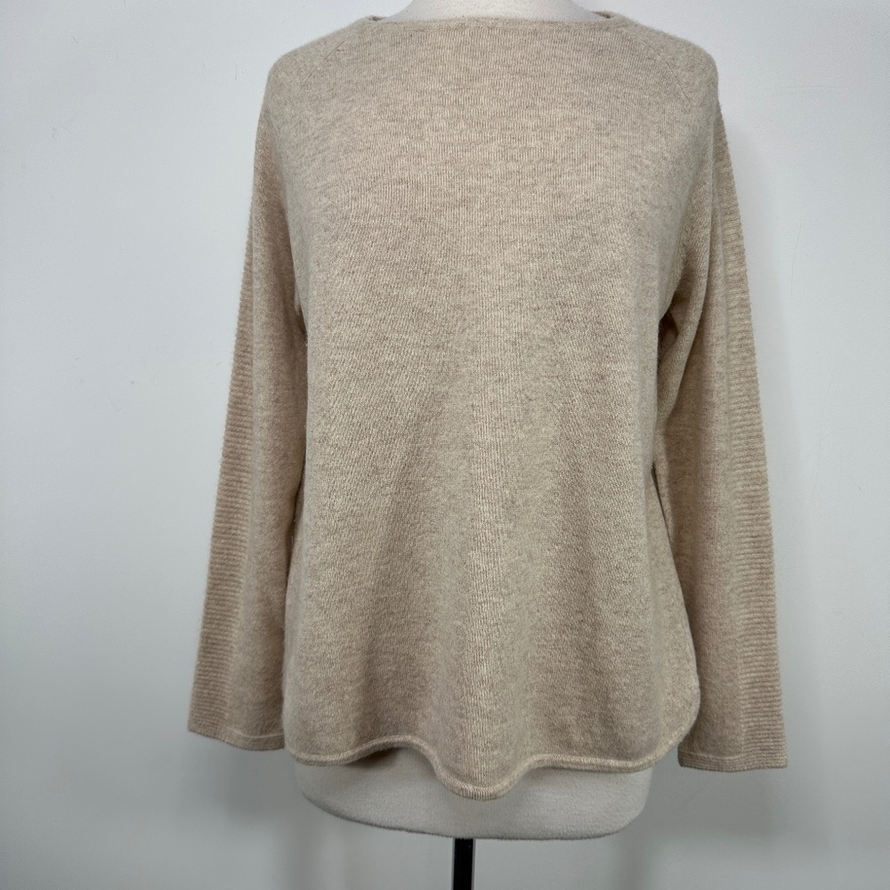 J McLaughlin Women’s Size Small 100% Cashmere Sweater in Beige Tan